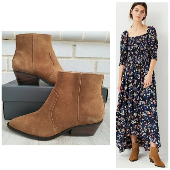 Ann Taylor Shoes - NEW Ann Taylor Ophera Suede Flat Booties SZ 5